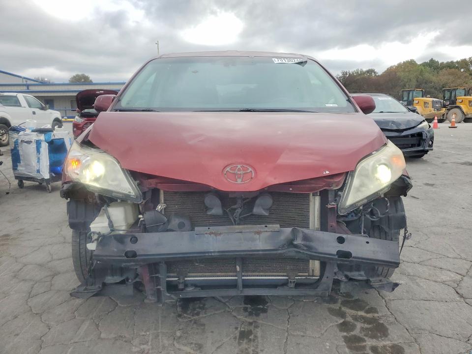 Aukcja sprzedaży 2012 Toyota Sienna, vin: 5TDYK3DC4CS270868, numer aukcji: 70130246