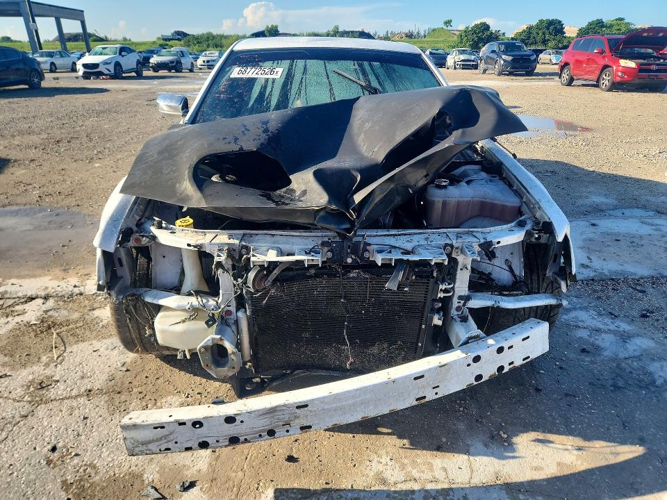 2013 Chrysler 300c მანქანა იყიდება აუქციონზე, vin: 2C3CCAET5DH675720, აუქციონის ნომერი: 68772526