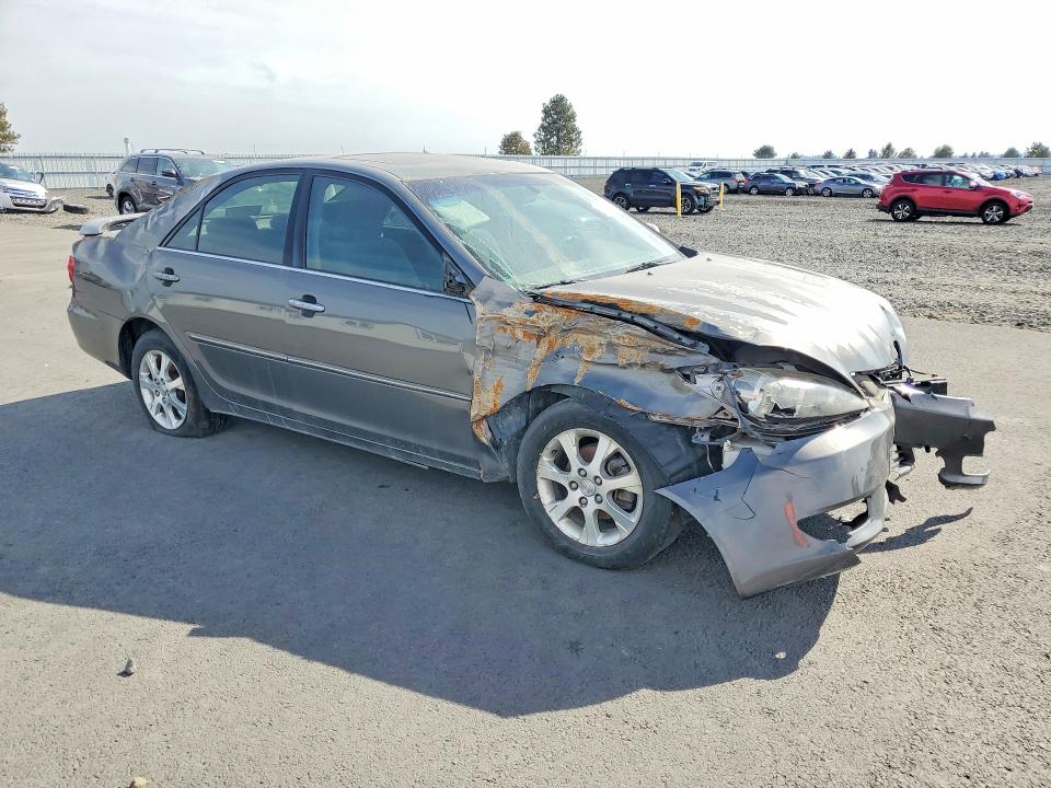 70326746 :رقم المزاد ، 4T1BE32K55U583719 vin ، 2005 Toyota Camry مزاد بيع