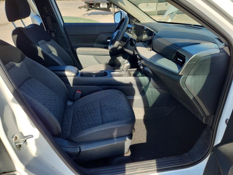 67924926 :رقم المزاد ، 3N8AP6CA5SL430558 vin ، 2025 Nissan Kicks مزاد بيع