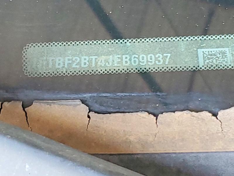69626446 :رقم المزاد ، 1FTBF2BT4JEB69937 vin ، 2018 Ford F250 مزاد بيع
