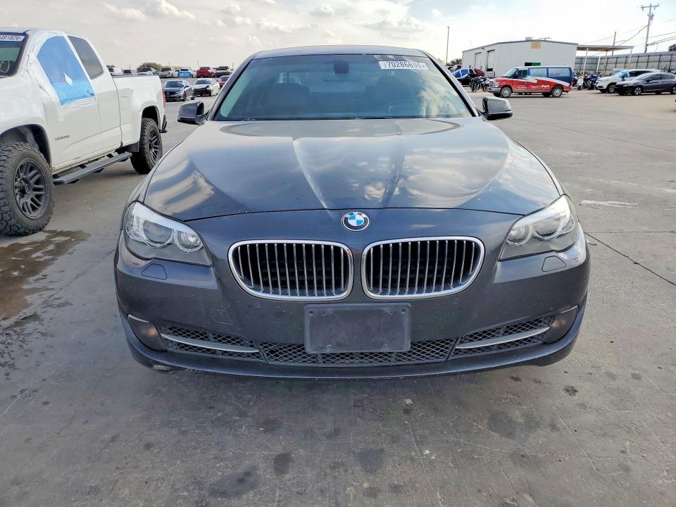 70286696 :رقم المزاد ، WBAFU7C53BC870449 vin ، 2011 Bmw 535 مزاد بيع
