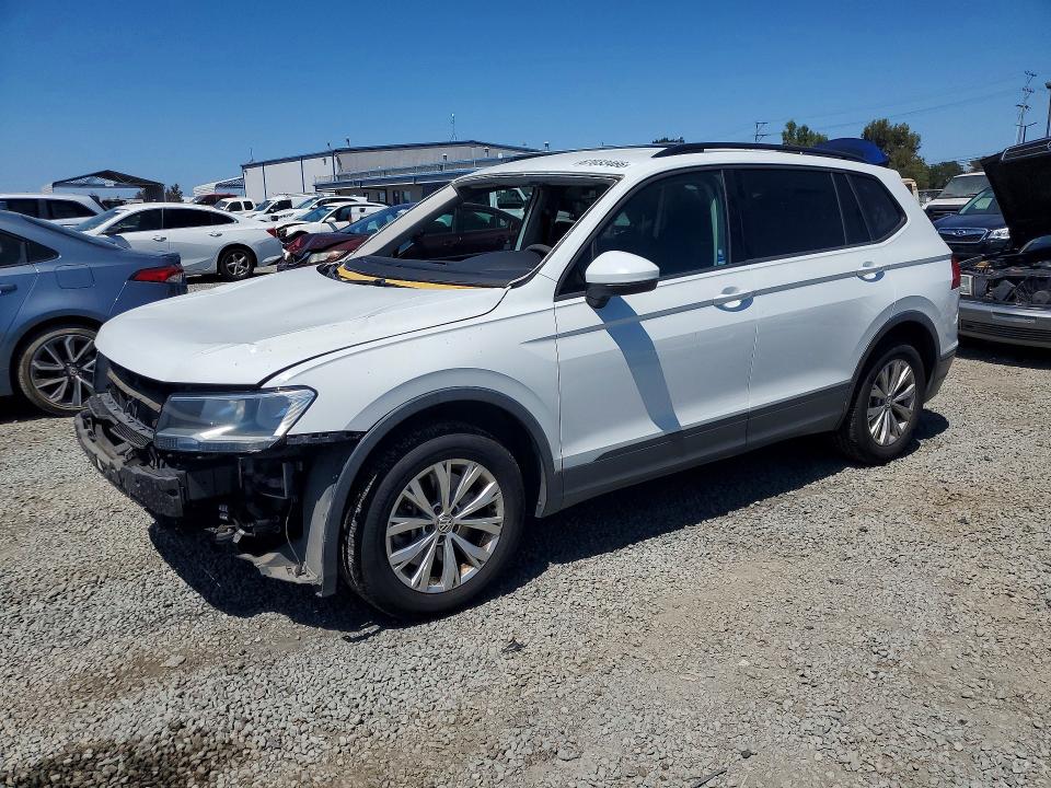 2018 Volkswagen Tiguan მანქანა იყიდება აუქციონზე, vin: 3VV1B7AX9JM071121, აუქციონის ნომერი: 67033466