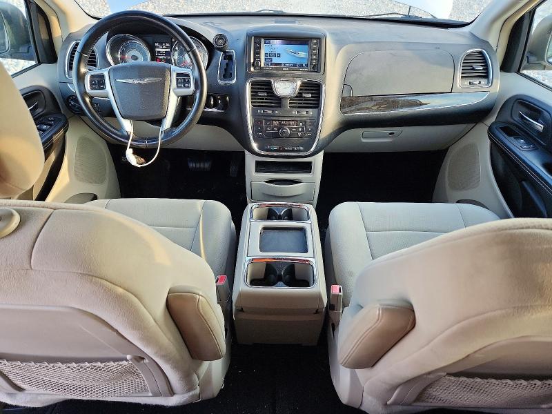 67653456 :رقم المزاد ، 2A4RR5DGXBR665038 vin ، 2011 Chrysler Town & Country مزاد بيع