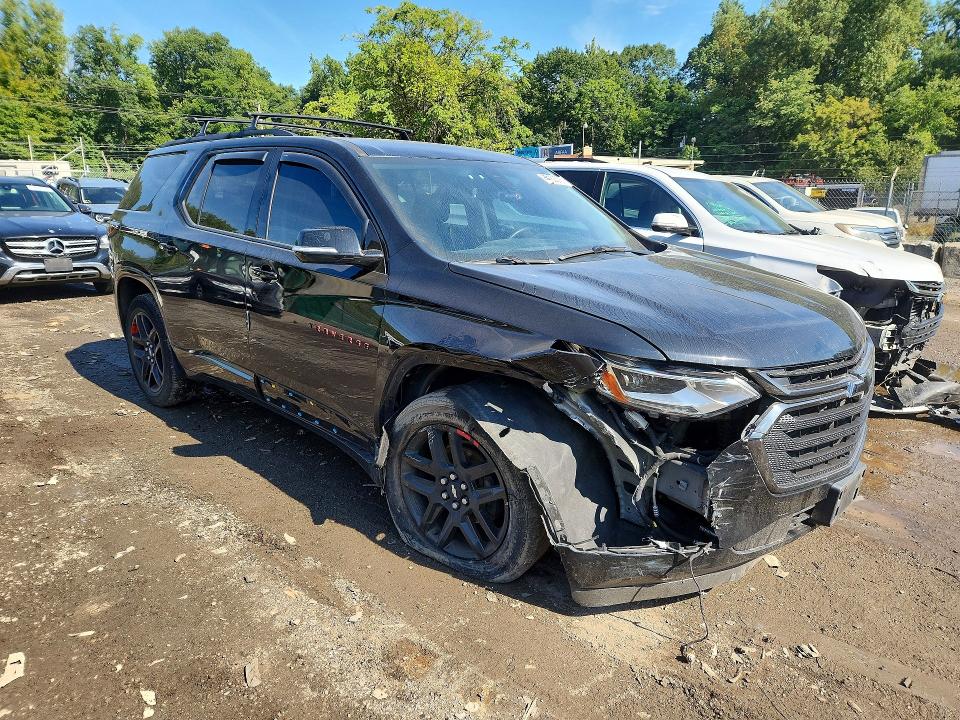 68182076 :رقم المزاد ، 1GNERKKW2JJ188354 vin ، 2018 Chevrolet Traverse مزاد بيع