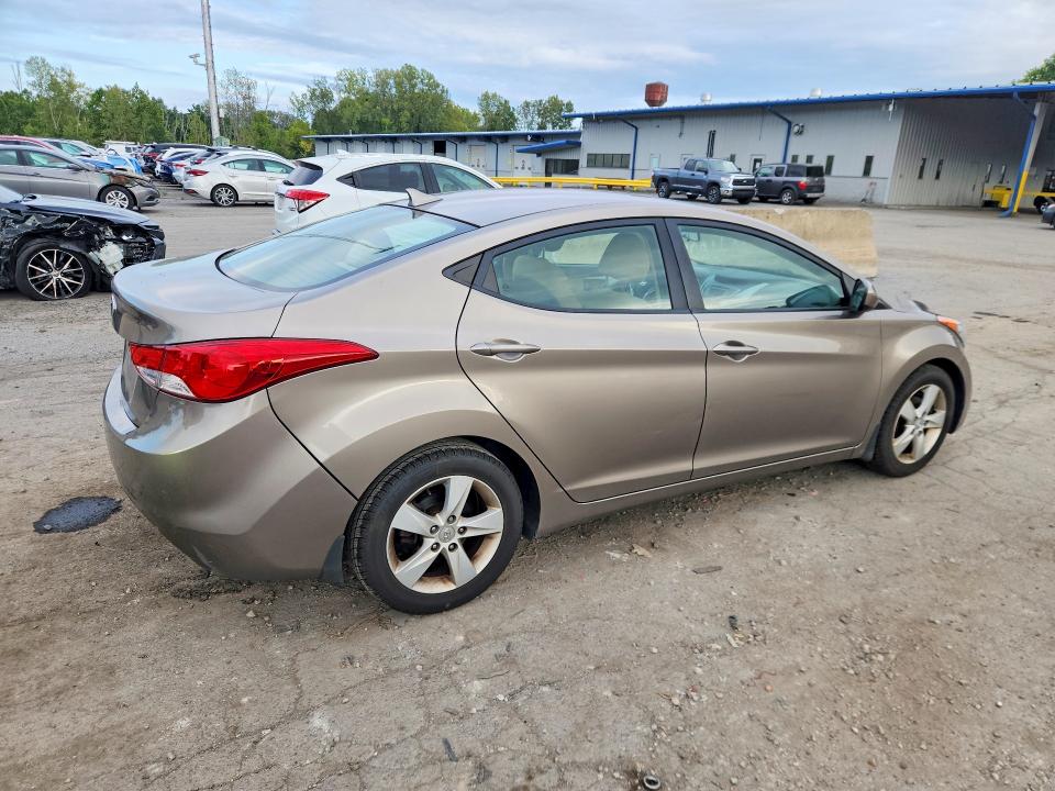 2013 Hyundai Elantra მანქანა იყიდება აუქციონზე, vin: 5NPDH4AE2DH417415, აუქციონის ნომერი: 68443786