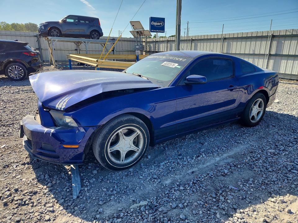 2013 Ford Mustang მანქანა იყიდება აუქციონზე, vin: 1ZVBP8AM7D5207334, აუქციონის ნომერი: 68302876