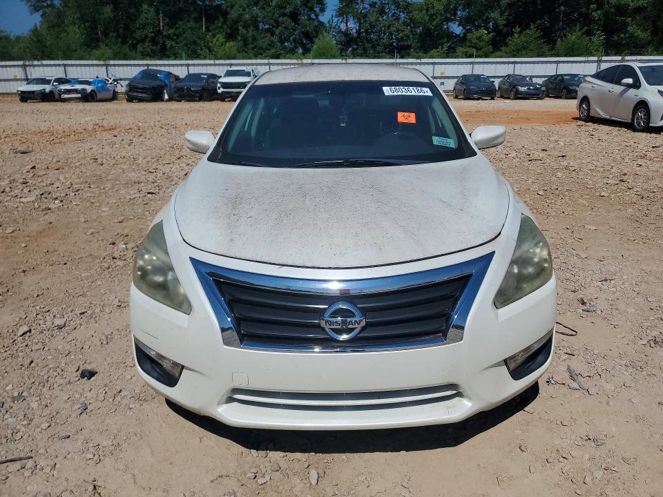 Продажа на аукционе авто 2015 Nissan Altima, vin: 1N4AL3AP3FN318916, номер лота: 68036186