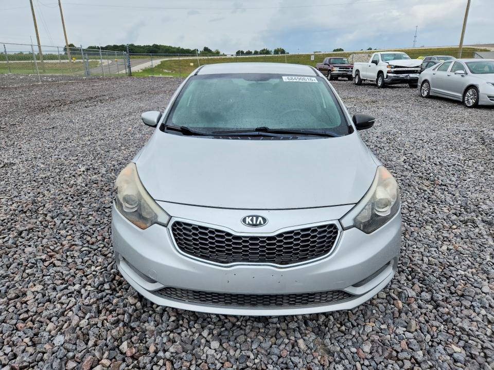 68490616 :رقم المزاد ، KNAFK4A61F5370140 vin ، 2015 Kia Forte مزاد بيع