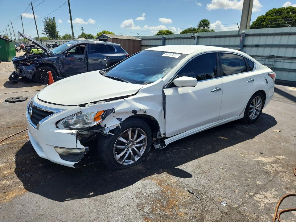 Продажа на аукционе авто 2015 Nissan Altima, vin: 1N4AL3AP5FC459711, номер лота: 69162676