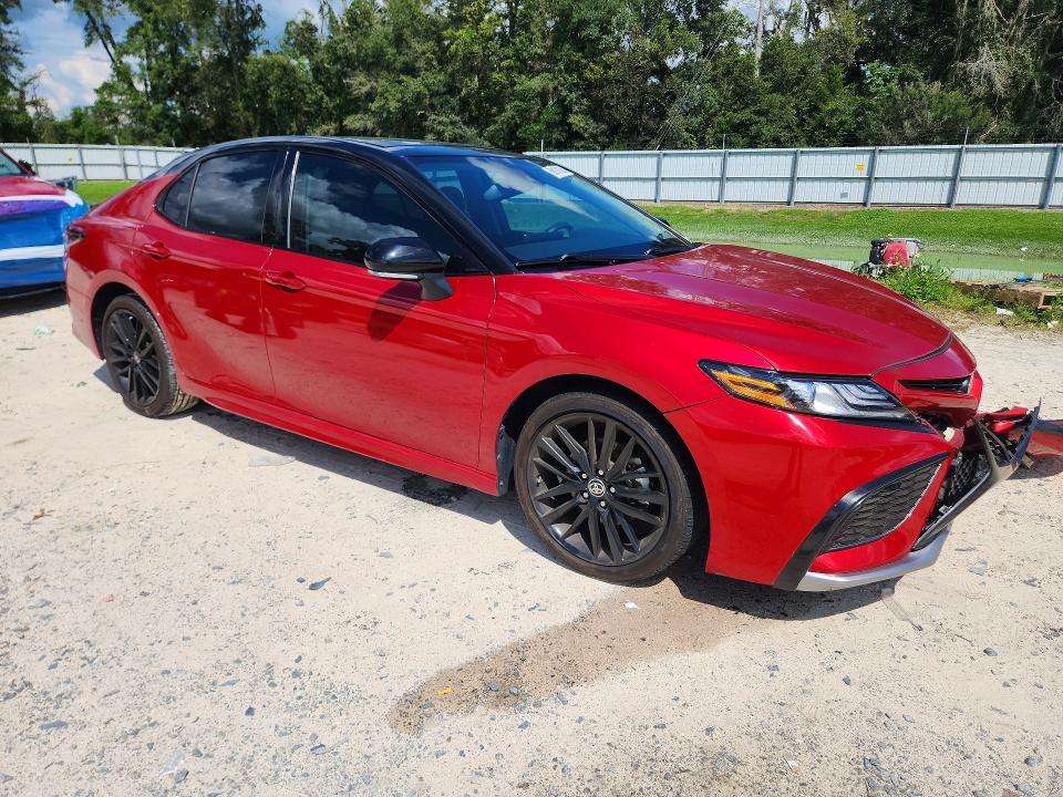 Aukcja sprzedaży 2022 Toyota Camry, vin: 4T1K61AK3NU010658, numer aukcji: 69010136