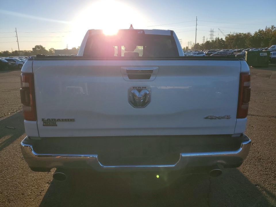 67925306 :رقم المزاد ، 1C6SRFJM8NN213122 vin ، 2022 Ram 1500 مزاد بيع
