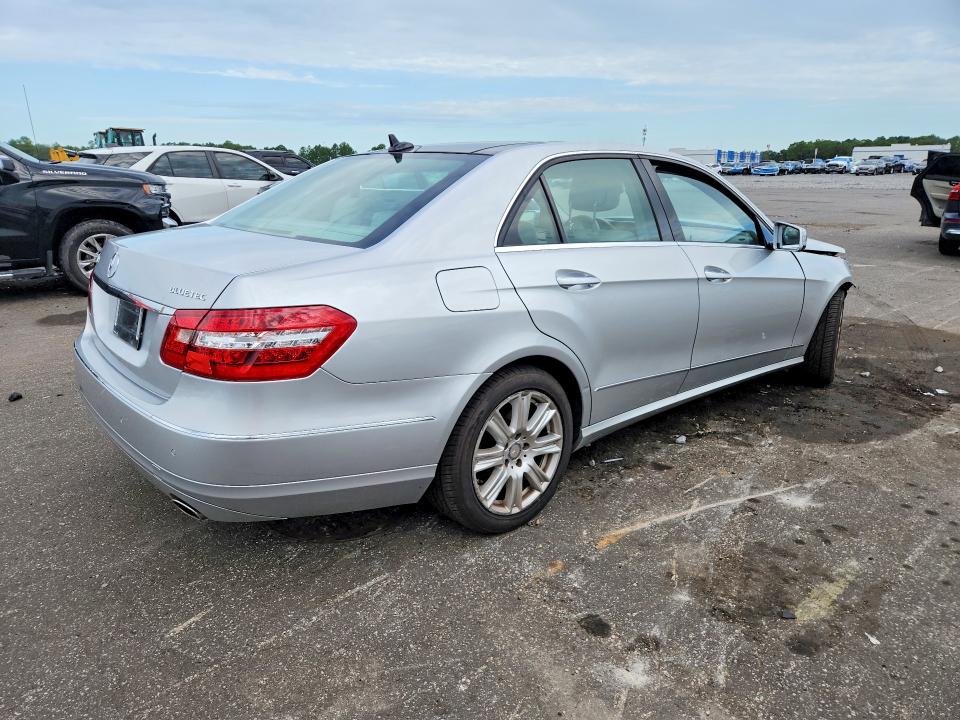 68995426 :رقم المزاد ، WDDHF2EB2DA713219 vin ، 2013 Mercedes-benz E مزاد بيع