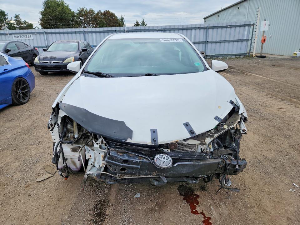 66836826 :رقم المزاد ، 2T1BURHE9FC264480 vin ، 2015 Toyota Corolla مزاد بيع