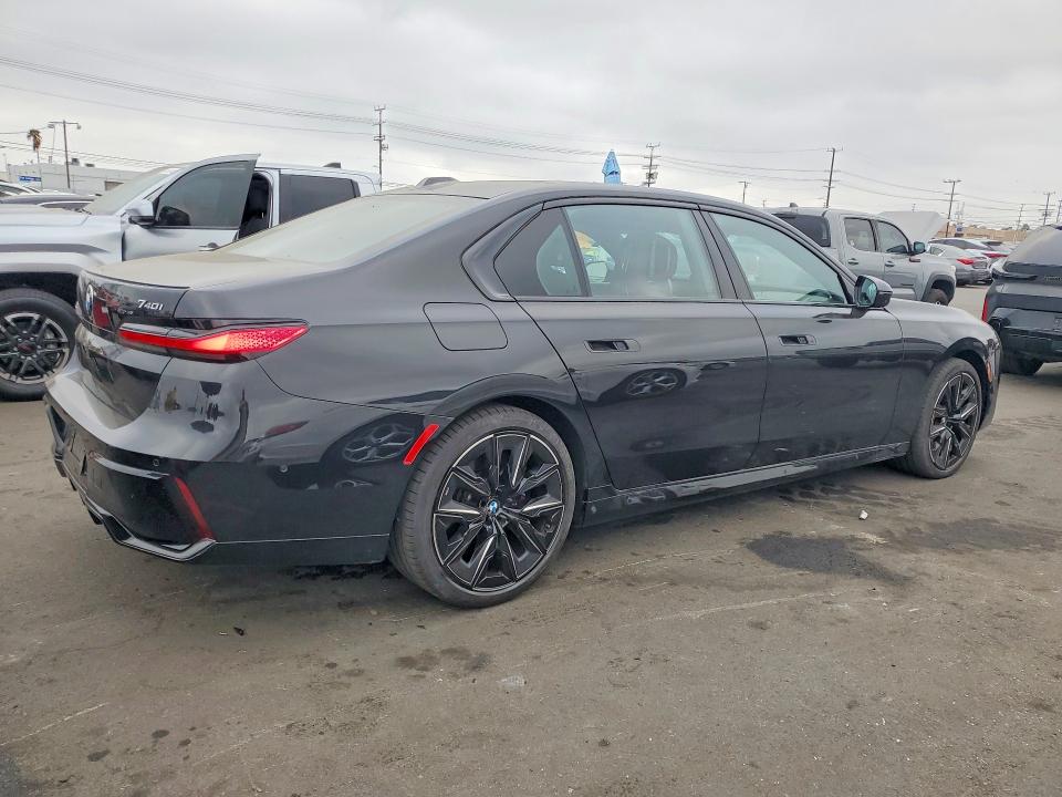 68974136 :رقم المزاد ، WBA23EH00RCT04472 vin ، 2024 Bmw 740 مزاد بيع