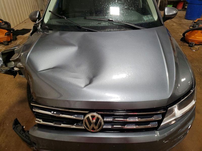 70693566 :رقم المزاد ، 3VV2B7AX9KM014536 vin ، 2019 Volkswagen Tiguan مزاد بيع