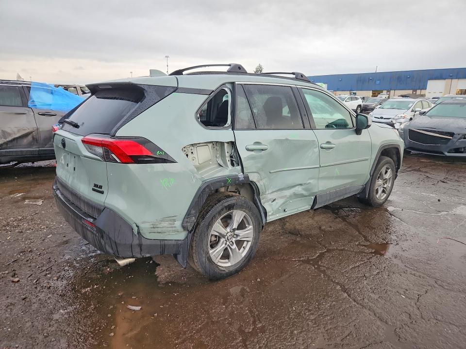Продаж на аукціоні авто 2023 Toyota Rav4 Hybrid, vin: 4T3RWRFV2PU102595, номер лоту: 69313706
