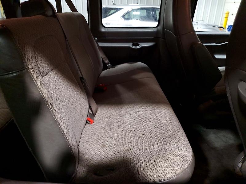 69414716 :رقم المزاد ، 1GAZGPFGXH1216940 vin ، 2017 Chevrolet Express G3500 مزاد بيع