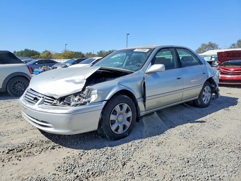 Продаж на аукціоні авто 2000 Toyota Camry, vin: JT2BG28K4Y0504108, номер лоту: 70703866