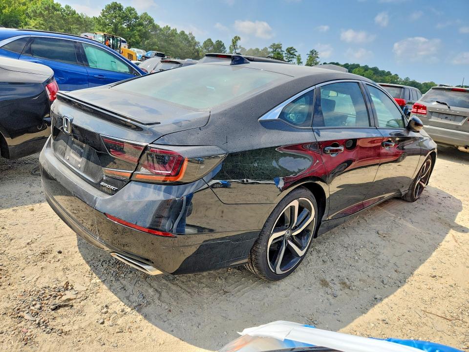 67159796 :رقم المزاد ، 1HGCV1F36JA158586 vin ، 2018 Honda Accord مزاد بيع