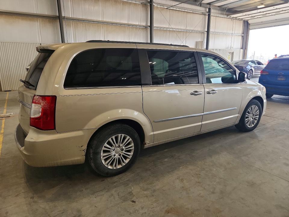 68021106 :رقم المزاد ، 2C4RC1CG1DR694724 vin ، 2013 Chrysler Town & Country مزاد بيع