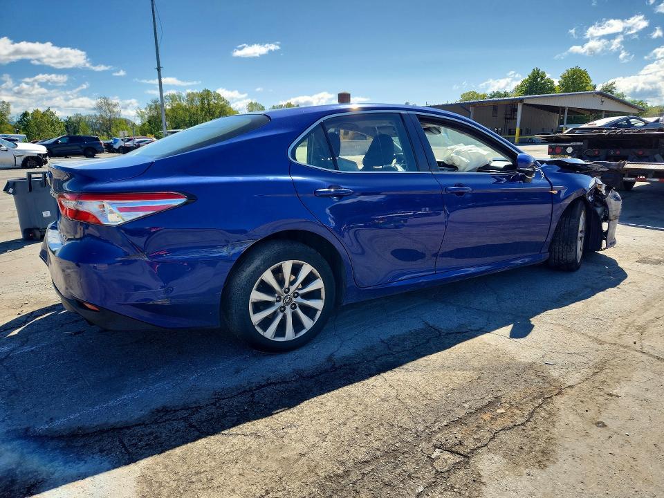 Auction sale of the 2018 Toyota Camry, vin: JTNB11HK0J3006202, lot number: 68859716