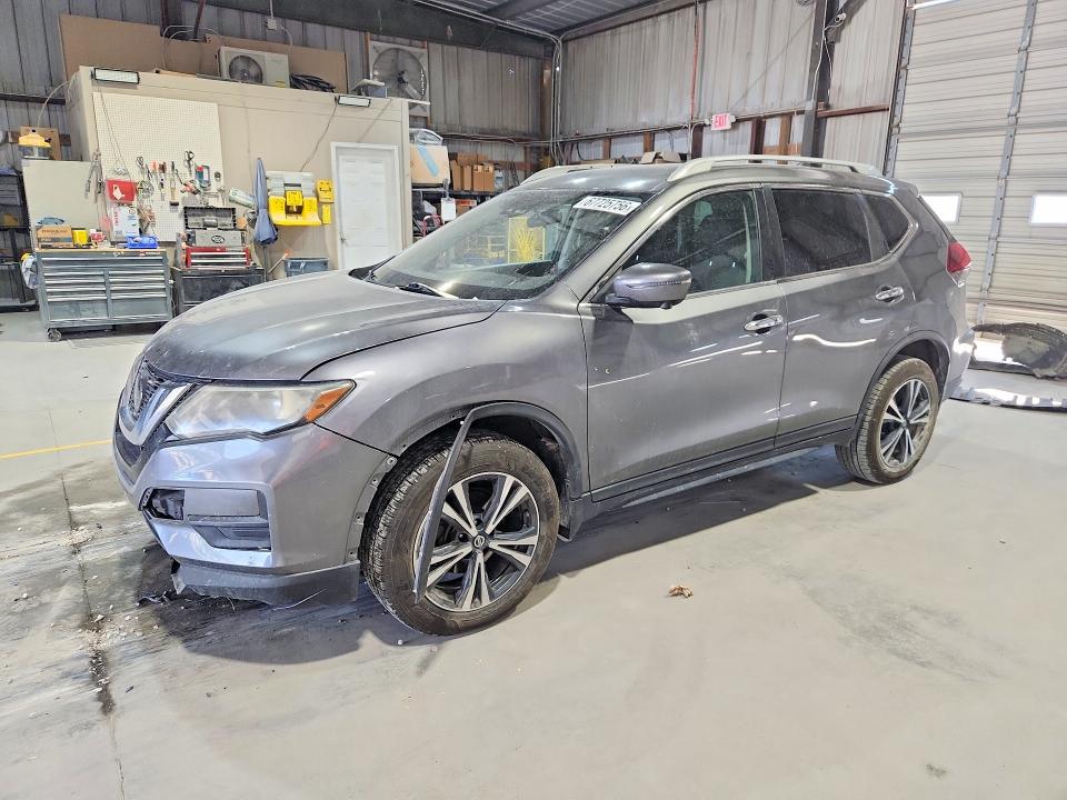 67725756 :رقم المزاد ، 5N1AT2MV0LC804567 vin ، 2020 Nissan Rogue مزاد بيع