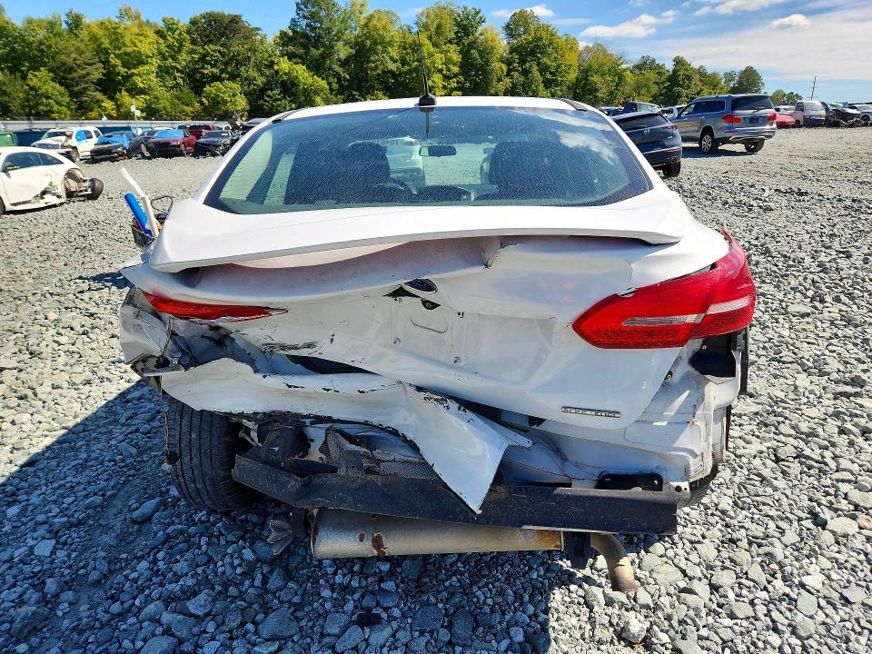 2017 Ford Focus მანქანა იყიდება აუქციონზე, vin: 1FADP3F26HL322472, აუქციონის ნომერი: 70481296