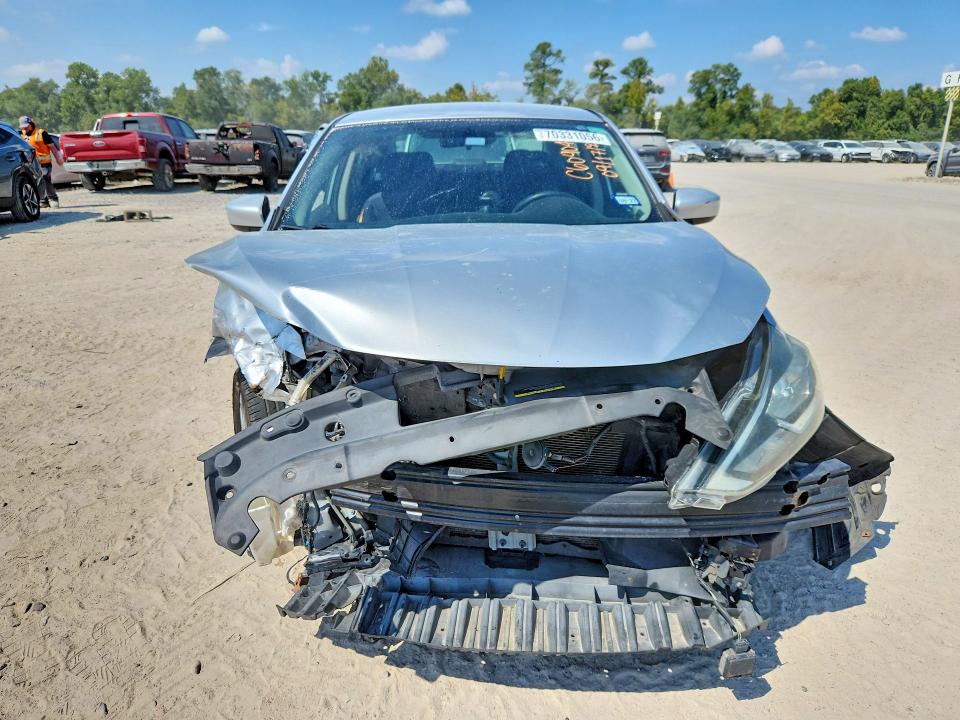 70331056 :رقم المزاد ، 3N1AB7AP5KL604798 vin ، 2019 Nissan Sentra مزاد بيع