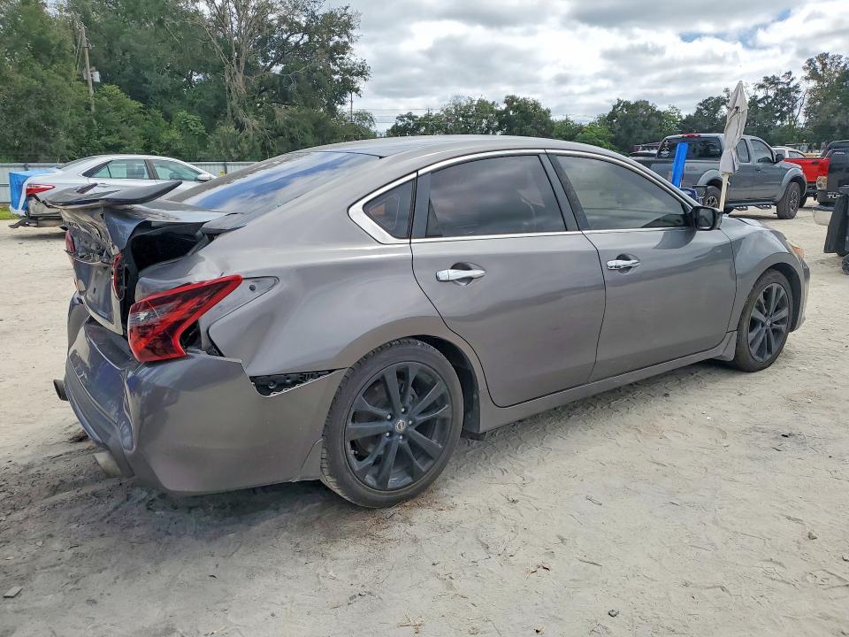 2017 Nissan Altima მანქანა იყიდება აუქციონზე, vin: 1N4AL3AP3HC189476, აუქციონის ნომერი: 70644266