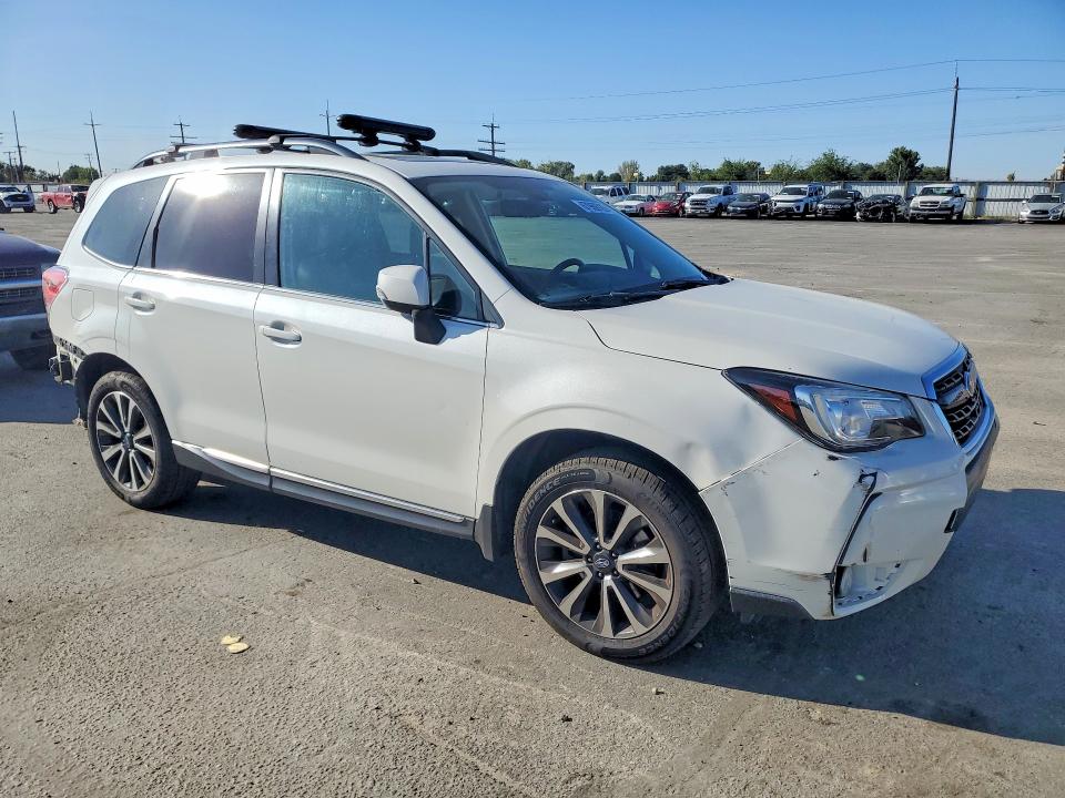 Продажа на аукционе авто 2017 Subaru Forester, vin: JF2SJGWC2HH806579, номер лота: 67969726