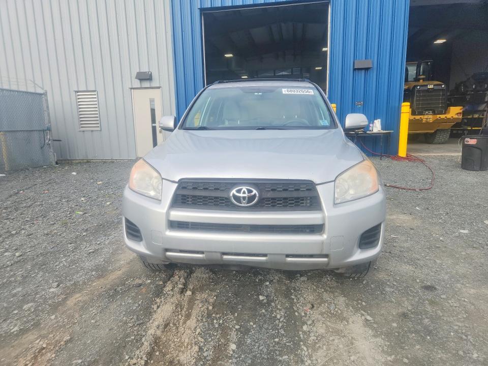 68032656 :رقم المزاد ، 2T3BF4DVXCW202493 vin ، 2012 Toyota Rav4 مزاد بيع