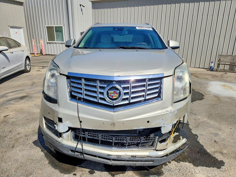 69657336 :رقم المزاد ، 3GYFNBE34FS584635 vin ، 2015 Cadillac Srx مزاد بيع