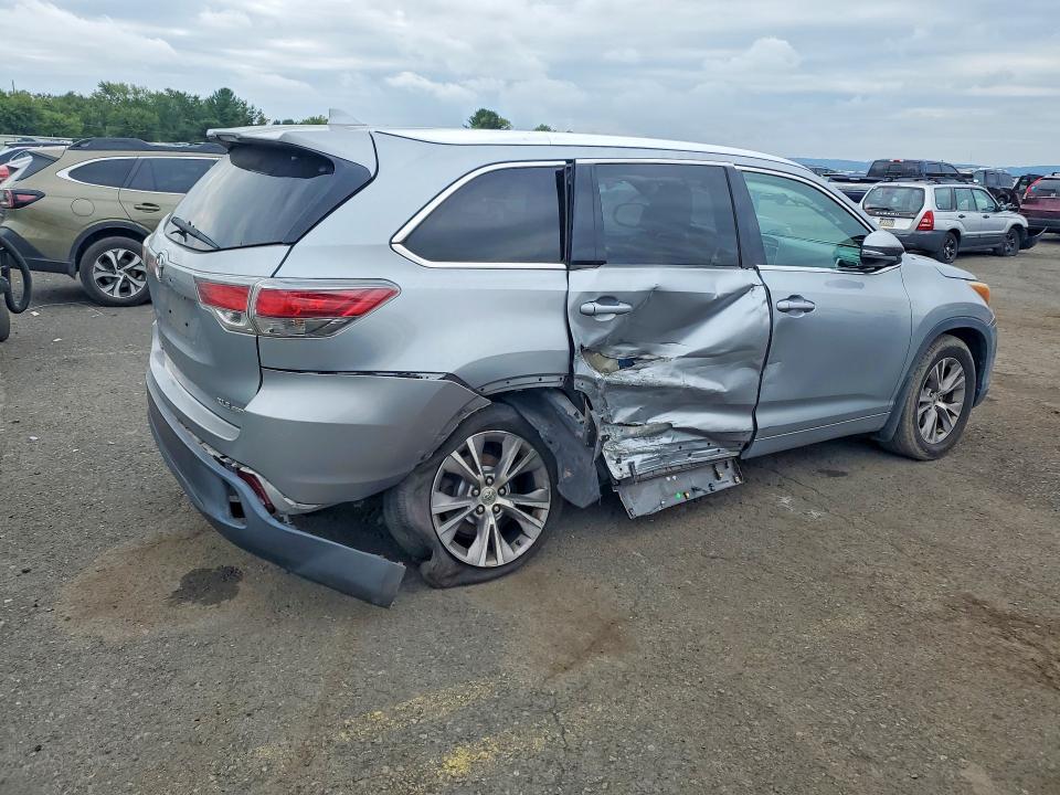 Auction sale of the 2015 Toyota Highlander, vin: 5TDJKRFH8FS160715, lot number: 69424916