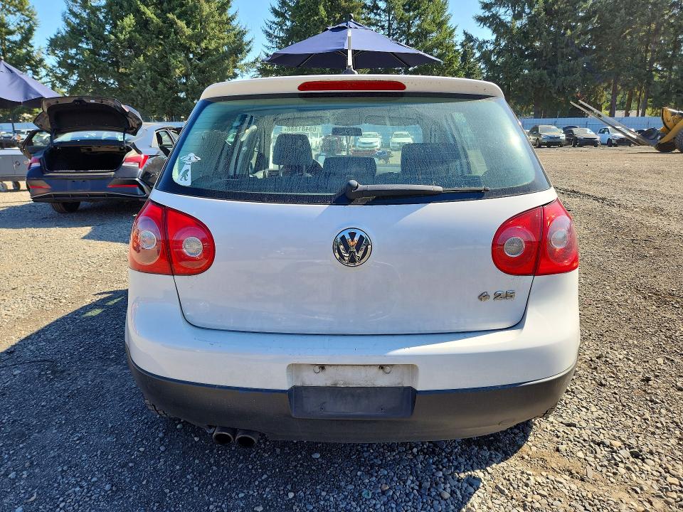 2009 Volkswagen Rabbit მანქანა იყიდება აუქციონზე, vin: WVWDB71KX9W131497, აუქციონის ნომერი: 69481886