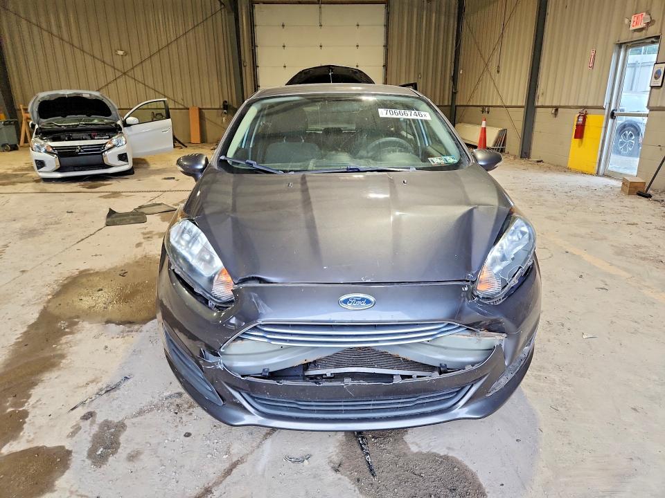 70666746 :رقم المزاد ، 3FADP4EJ4JM123438 vin ، 2018 Ford Fiesta مزاد بيع