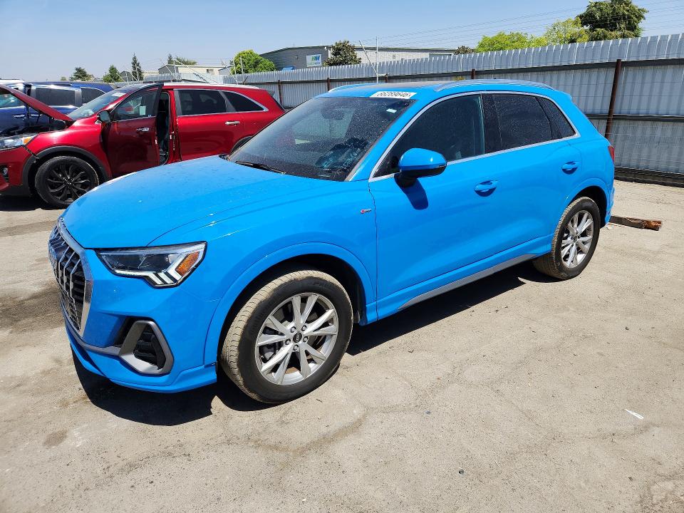 66289646 :رقم المزاد ، WA1DECF34P1104446 vin ، 2023 Audi Q3 مزاد بيع