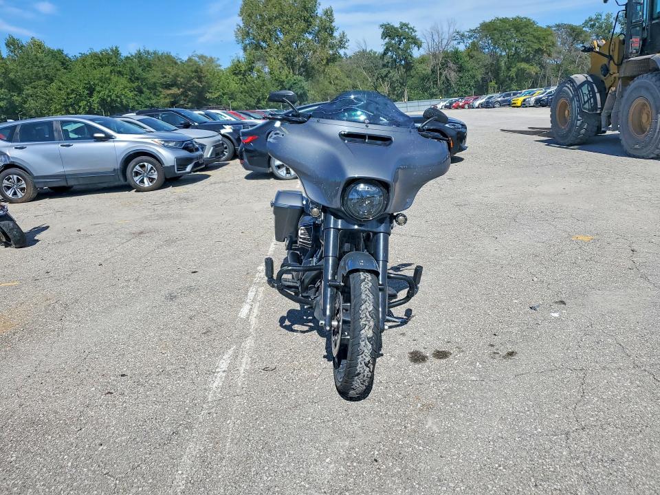 68833736 :رقم المزاد ، 1HD1KRP14MB620330 vin ، 2021 Harley-davidson Flhxs مزاد بيع