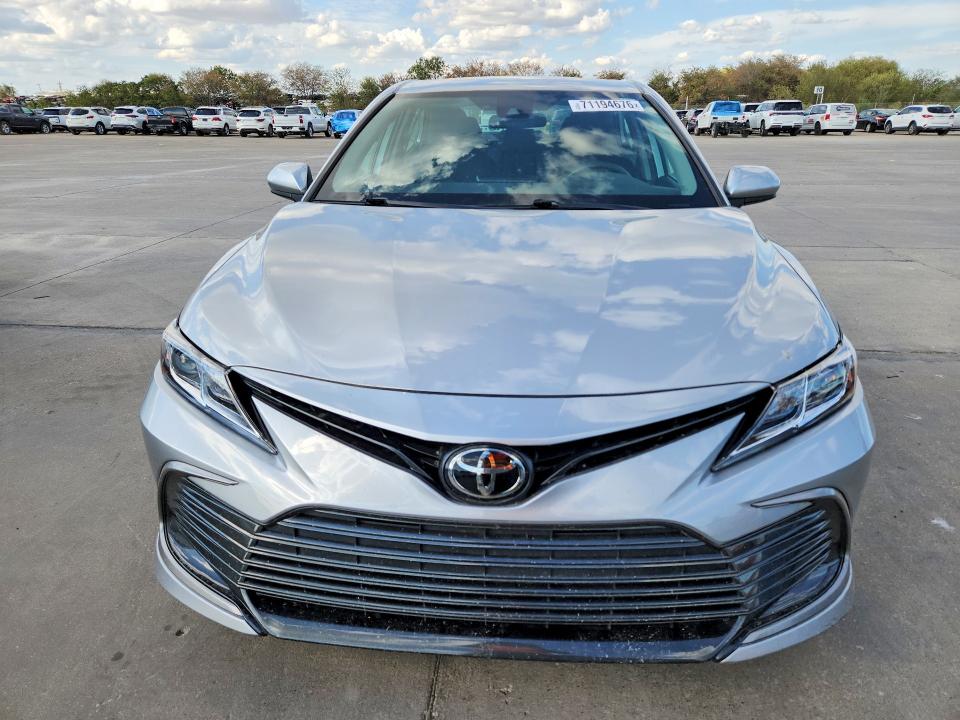 71194676 :رقم المزاد ، 4T1C11AK6PU791150 vin ، 2023 Toyota Camry مزاد بيع