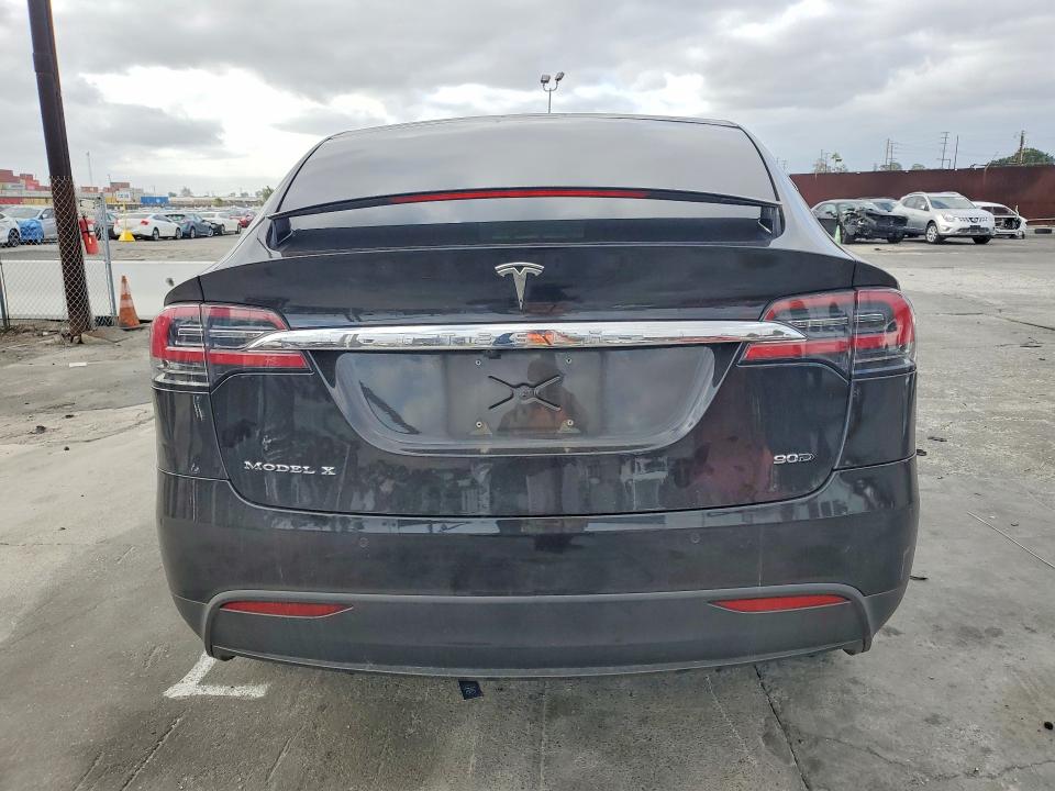 Продажа на аукционе авто 2016 Tesla Model X, vin: 5YJXCBE20GF008087, номер лота: 69242776
