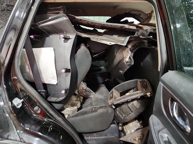 67636356 :رقم المزاد ، KNMAT2MV4FP523101 vin ، 2015 Nissan Rogue مزاد بيع