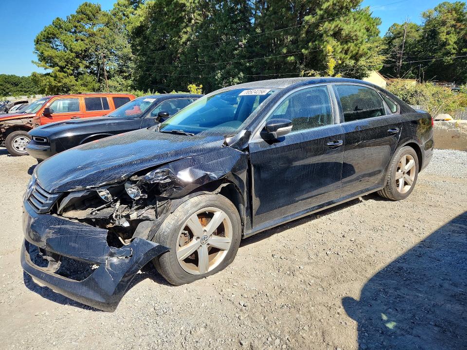 2013 Volkswagen Passat მანქანა იყიდება აუქციონზე, vin: 1VWBP7A34DC063559, აუქციონის ნომერი: 70524256