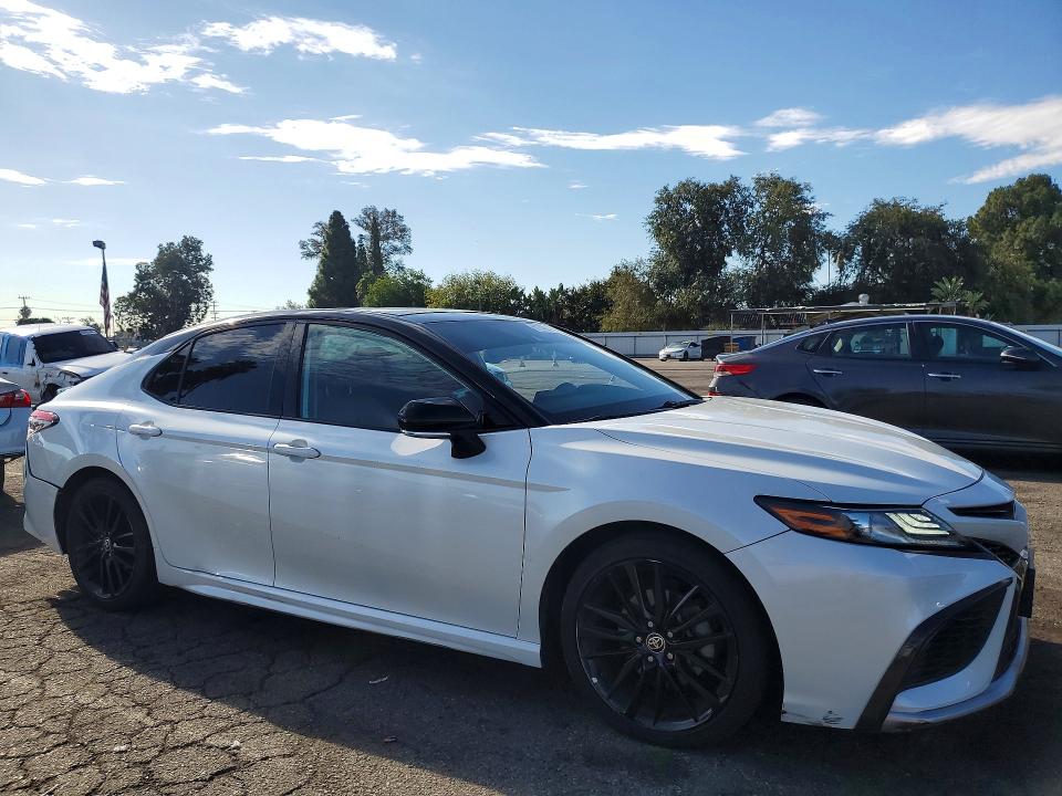 Продажа на аукционе авто 2022 Toyota Camry, vin: 4T1K61AK9NU011331, номер лота: 67749276