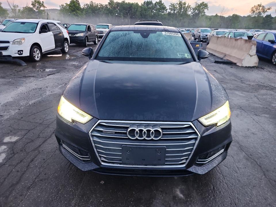 Продаж на аукціоні авто 2018 Audi A4, vin: WAUENAF45JA140030, номер лоту: 67685286