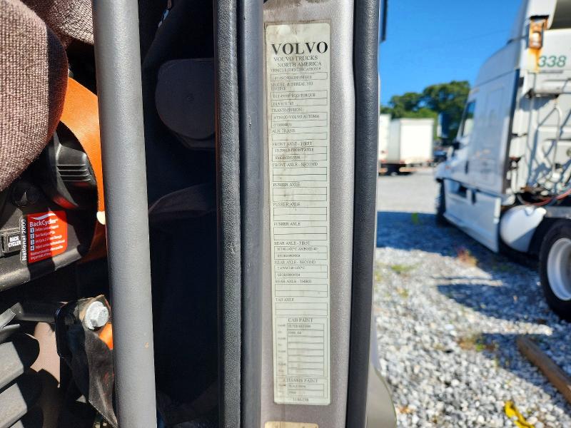 Aukcja sprzedaży 2017 Volvo Vnl, vin: 4V4NC9EH3HN983310, numer aukcji: 68917096