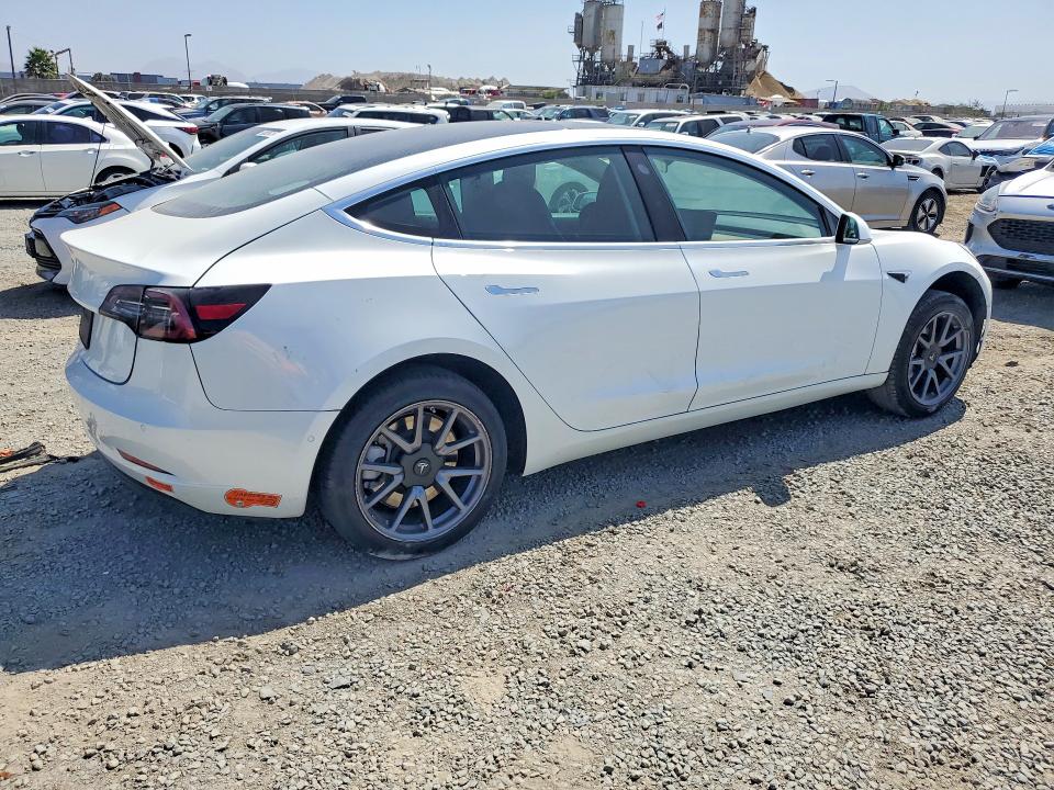 69064566 :رقم المزاد ، 5YJ3E1EA8LF633258 vin ، 2020 Tesla Model 3 مزاد بيع