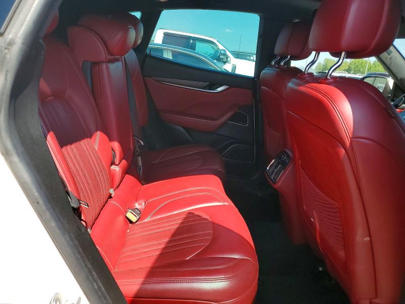 69125996 :رقم المزاد ، ZN661XUL8JX268516 vin ، 2018 Maserati Levante مزاد بيع