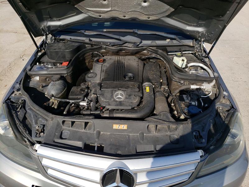 2012 Mercedes-benz C მანქანა იყიდება აუქციონზე, vin: WDDGF4HB9CA621977, აუქციონის ნომერი: 70892066