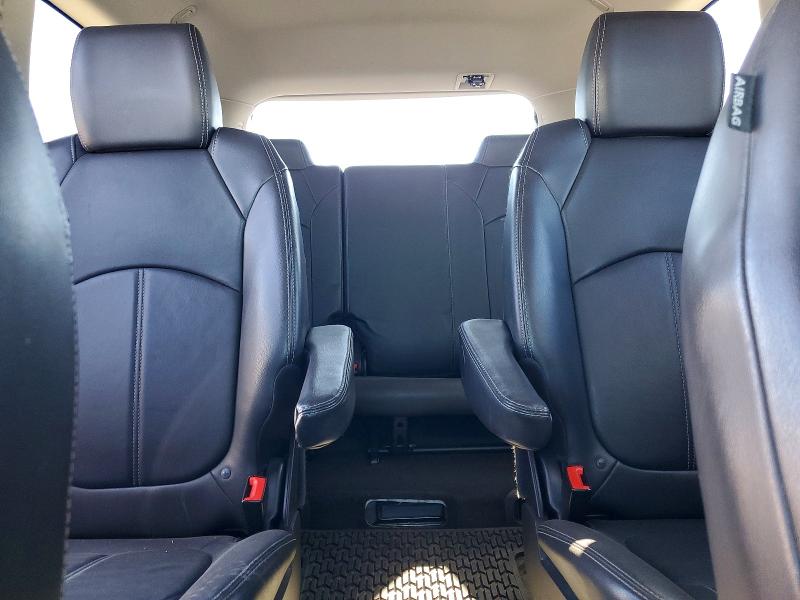 71041306 :رقم المزاد ، 1GNKVHKD4FJ374100 vin ، 2015 Chevrolet Traverse مزاد بيع