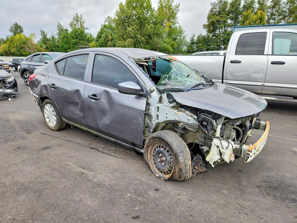 2017 Nissan Versa მანქანა იყიდება აუქციონზე, vin: 3N1CN7AP6HL901572, აუქციონის ნომერი: 67310796